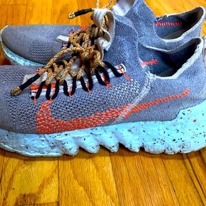 Nike Space Hippie 01 Sneakers